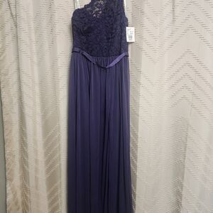 One-ShoulderLace & Chiffon Evening Dress